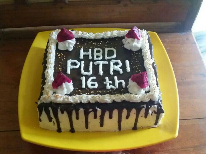 Cara Gampang Membuat Resep  Cake ultah coklat ala butis yang Enak, Sempurna