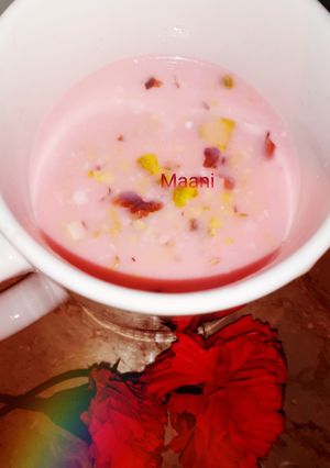 A picture of Milk Rooh afzaa Drink.