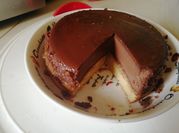 Una foto de quesillo con leche en polvo sin leche condensada