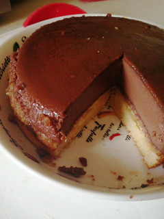 Una foto de Torta con Quesillo de chocolate 😁