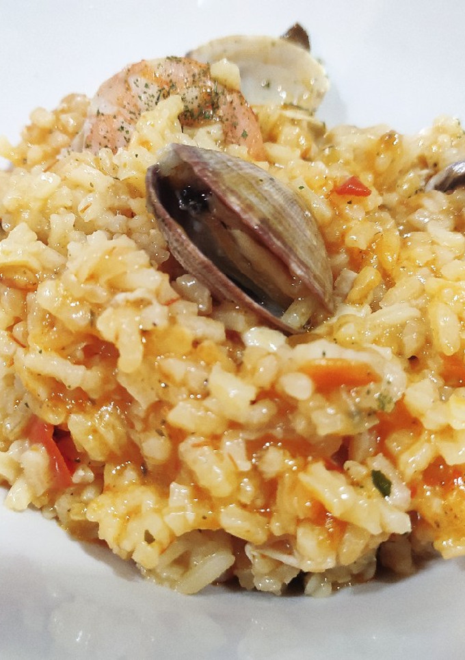 Una foto de Arroz meloso a la marinera