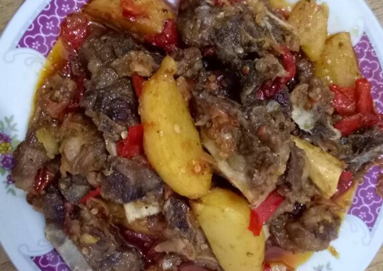 Iga pedas cabe merah