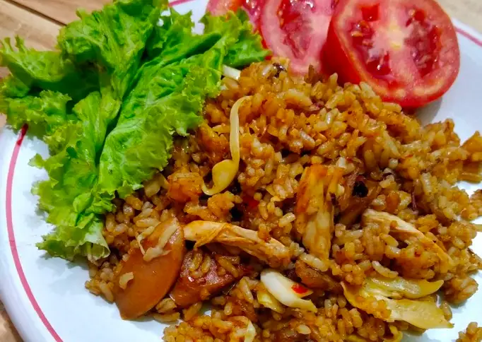 Nasi Goreng Sosis Ikan Asin