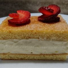 Delicious Cake with strawberry A picture of Delicious Cake with strawberry.