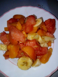 Una foto de Macedonia de frutas