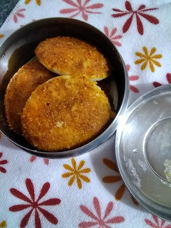 பொடி இட்லி (Podi idli recipe in tamil) செய்முறை முக்கிய புகைப்படம்