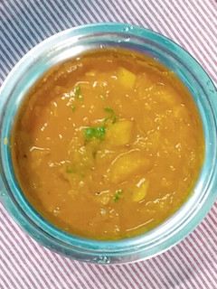 உருளைக்கிழங்கு குருமா (Urulaikilanku kuruma recipe in tamil) செய்முறை முக்கிய புகைப்படம்