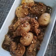 A picture of Chicken Adobo.