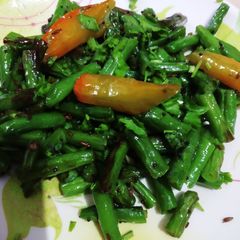 Crunchy French beans A picture of Crunchy French beans.