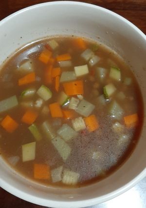 Una foto de Sopa de lentejas light, con verdura