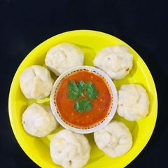 A picture of Chicken Momos.