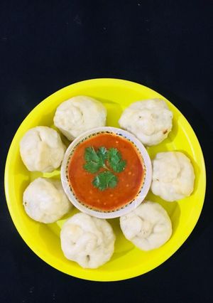 A picture of Chicken Momos.