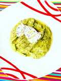 Vellutata di zucchine e avocado con un tocco di caprino