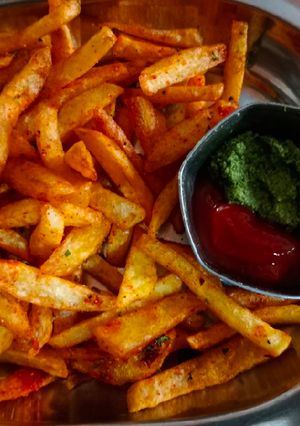 ક્રિસ્પી ચિપ્સ (Crispy Chips Recipe In Gujarati) રેસીપી મુખ્ય ફોટો