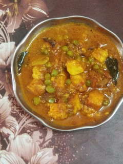 மட்டர் பன்னீர் கிரேவி / Butter panner curry receip in tamil செய்முறை முக்கிய புகைப்படம்