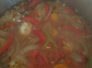 Una foto de Colita de vacuno al jugo con verduras