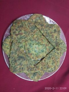पालक पराठा (Palak Paratha recipe in hindi) रेसिपी मुख्य फोटो