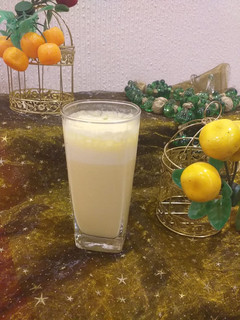 A picture of Mango Lassi.