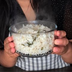 A picture of Lemon Cilantro Rice with Chile de Árbol.
