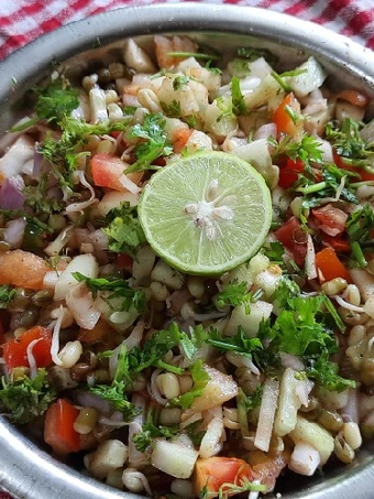 Easy Steps Prepare Recipes Vegetables green moong sprouts salad the Can Spoil the Tongue So Delicious.