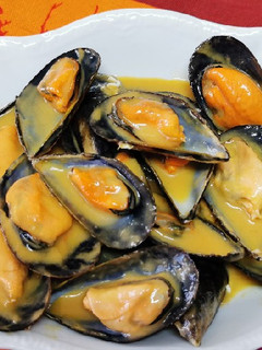 Una foto de Mejillones en salsa picante