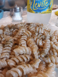Una foto de Fideos con salsa blanca