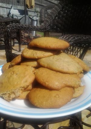 A picture of Banoffee Spice Cookies.