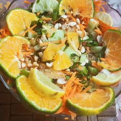 A picture of No Cook Recipe Raw papaya sweet and sour salad.