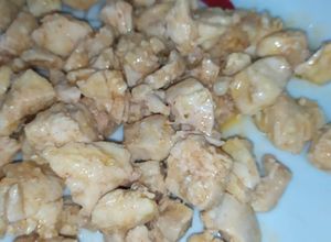 Una foto de Pollo al ajillo sin alcohol