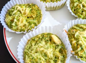 Una foto de Muffins de brócoli y zanahoria 🥦🥕