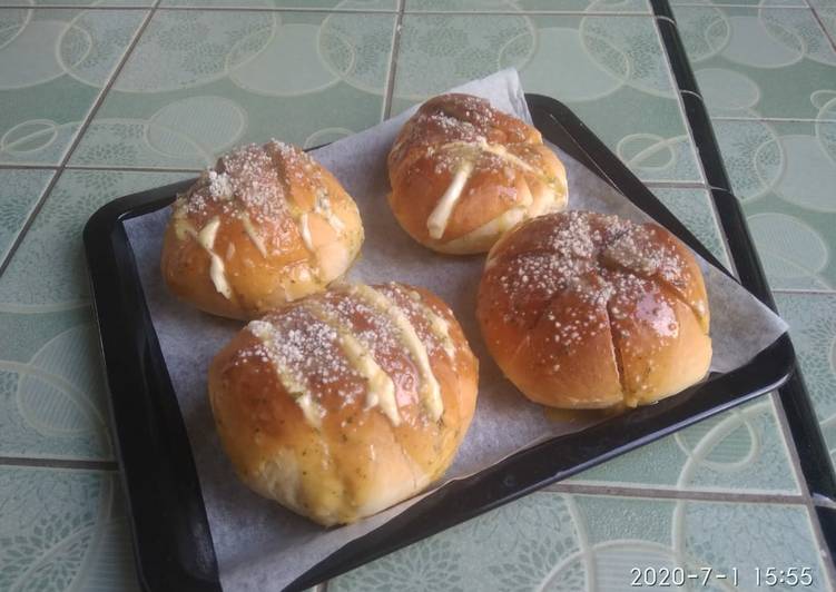 KOREAN GARLIC BREAD VERSI OH NINO (YOUTUBE NINO'S HOME)