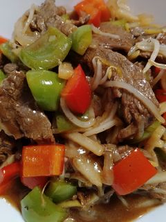 A picture of Pepper steak.