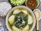 Canh cua đồng khoai từ rau muống