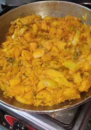 पत्ता गोभी की सब्जी (patta gobi ki sabzi recipe in Hindi) रेसिपी मुख्य फोटो
