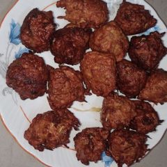 A picture of Lauki ke pkode.