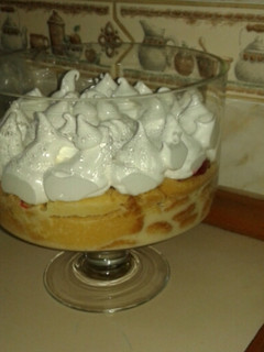 Una foto de Postre de cuatro leches