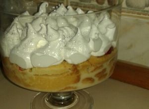 Una foto de Postre de cuatro leches
