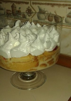 Una foto de Postre de cuatro leches