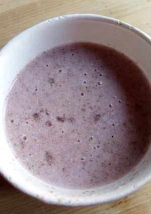 Una foto de Licuado de frutilla y leche de coco 🍓🍹