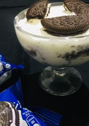 इंस्टेंट ऑरीओ आइस-क्रीम (Instant oreo ice cream recipe in Hindi) रेसिपी मुख्य फोटो
