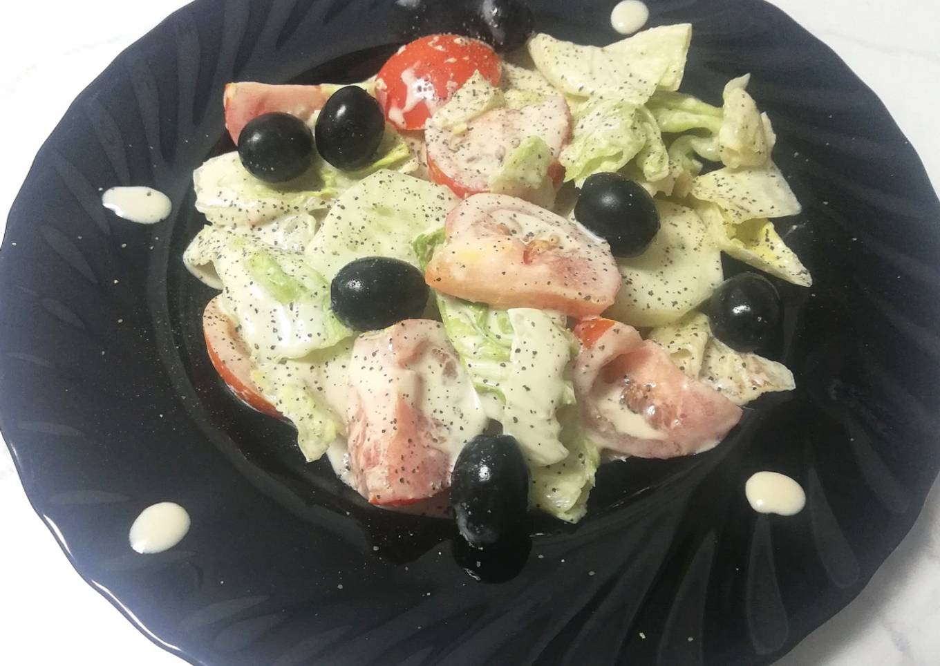 Ensalada Sencilla con Salsa de Griego y Anchoas - Lista en 5 minutos