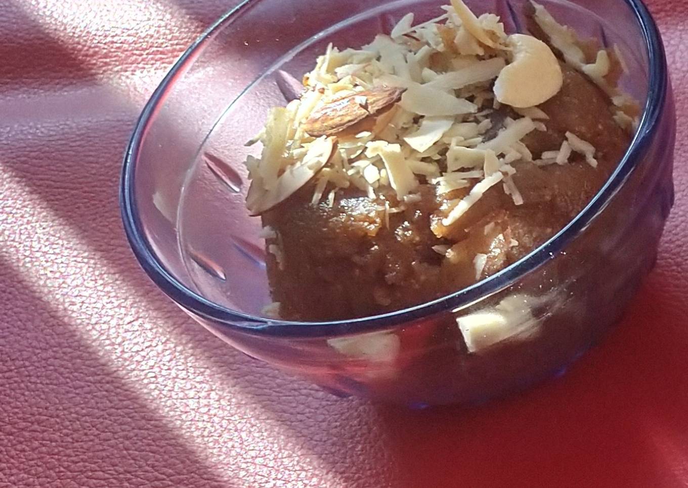 Wheat Flour and Besan Halwa