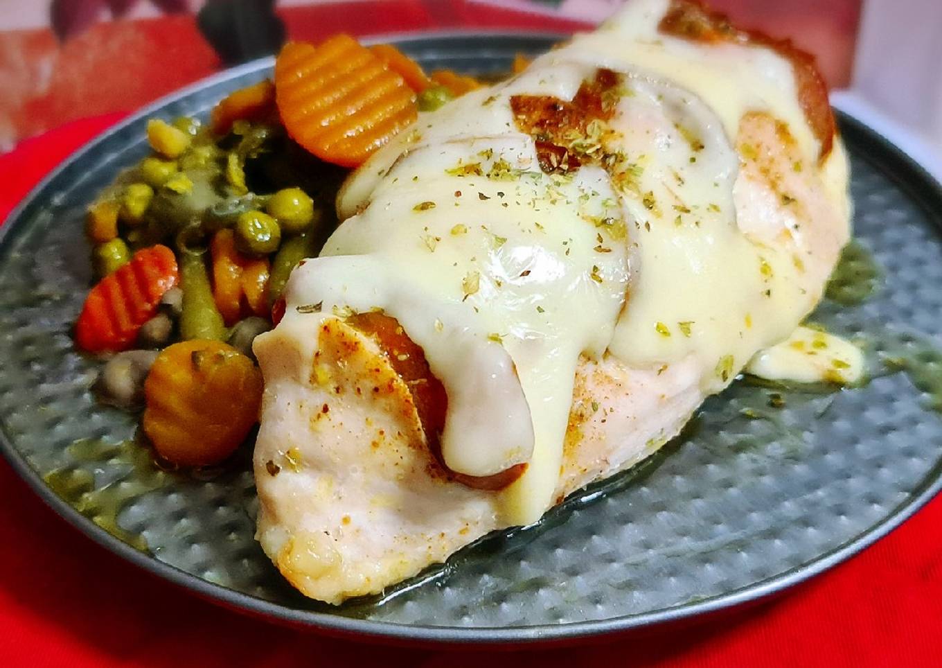 Pechuga rellena con panaché de verduras