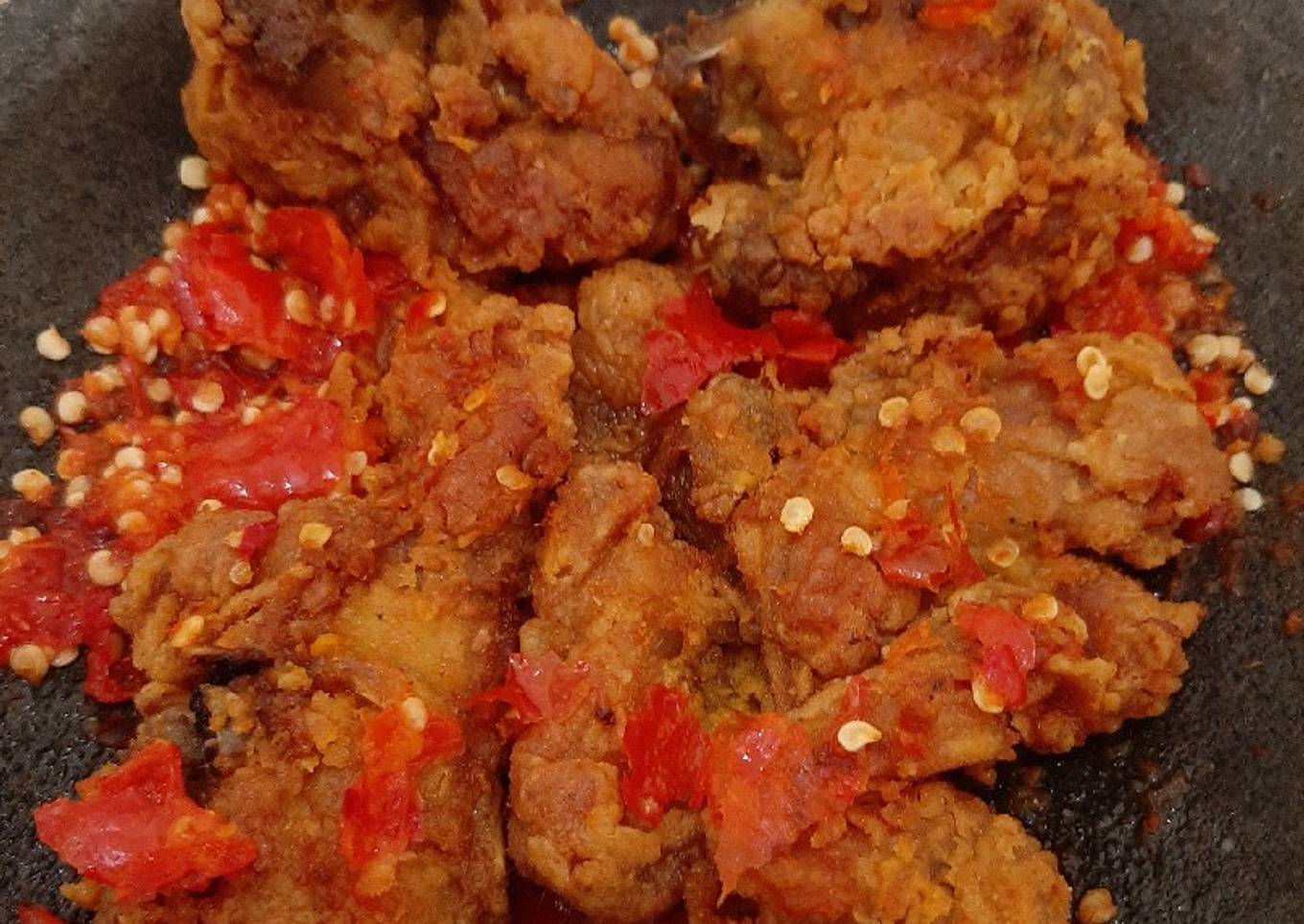Ayam geprek sambal bawang