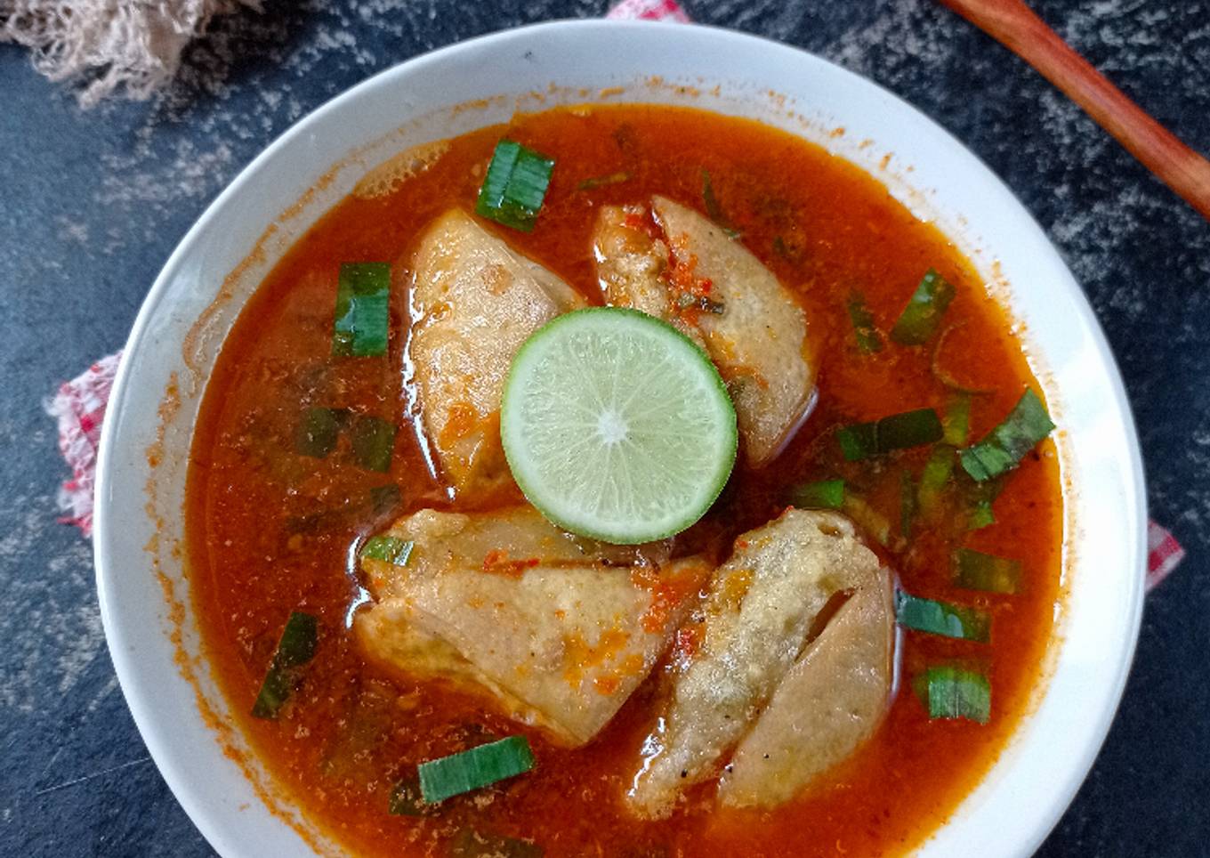 Tahu aci kuah pedas