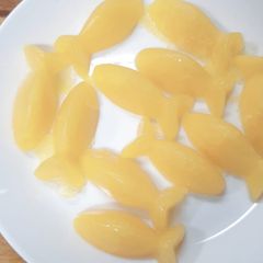 A picture of Frozen Orange Juice Cubes.