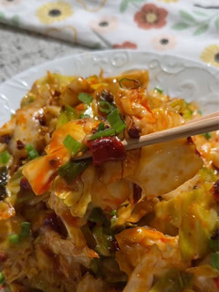 A picture of Spicy Szechuan Stir-Fried Cabbage.