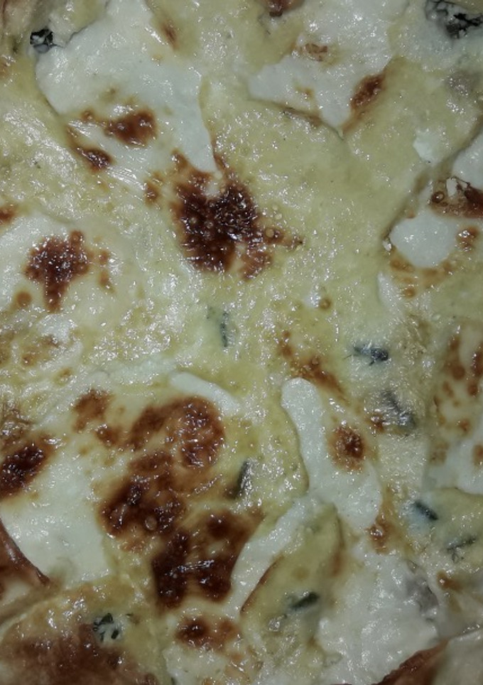 Una foto de Tarta de pollo, puerro y espinacas