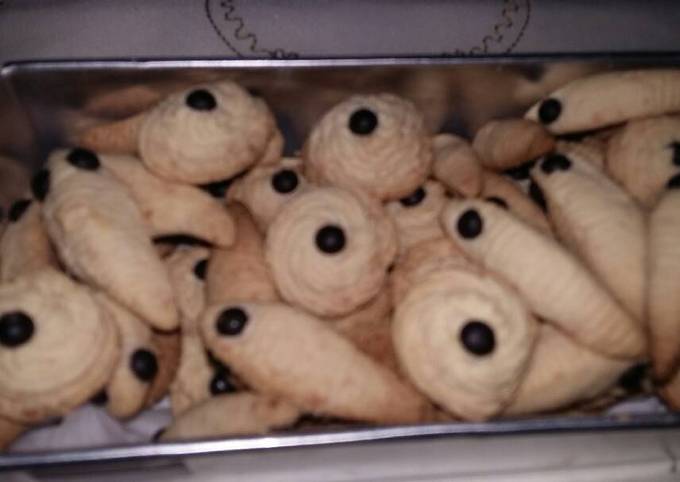 Langkah Mudah untuk Menyiapkan Kue Sagu keju, Enak Banget