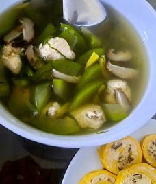 canh nấm hương tươi